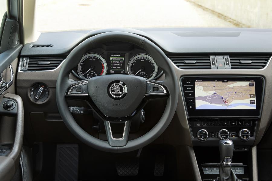 Панель приборов Skoda Octavia Combi Laurin & Klement 4x4 2017 года  (WW) (фото 8 из 9)